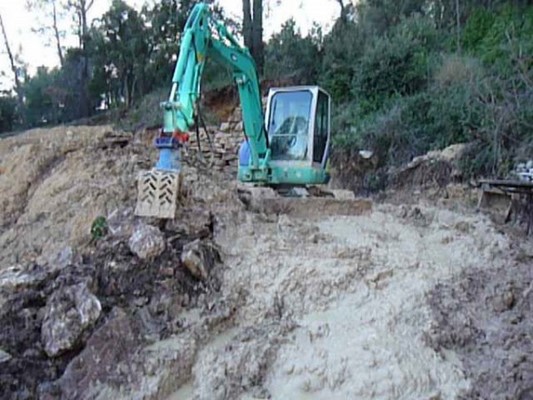 pelle de 5 tonnes avec la pince